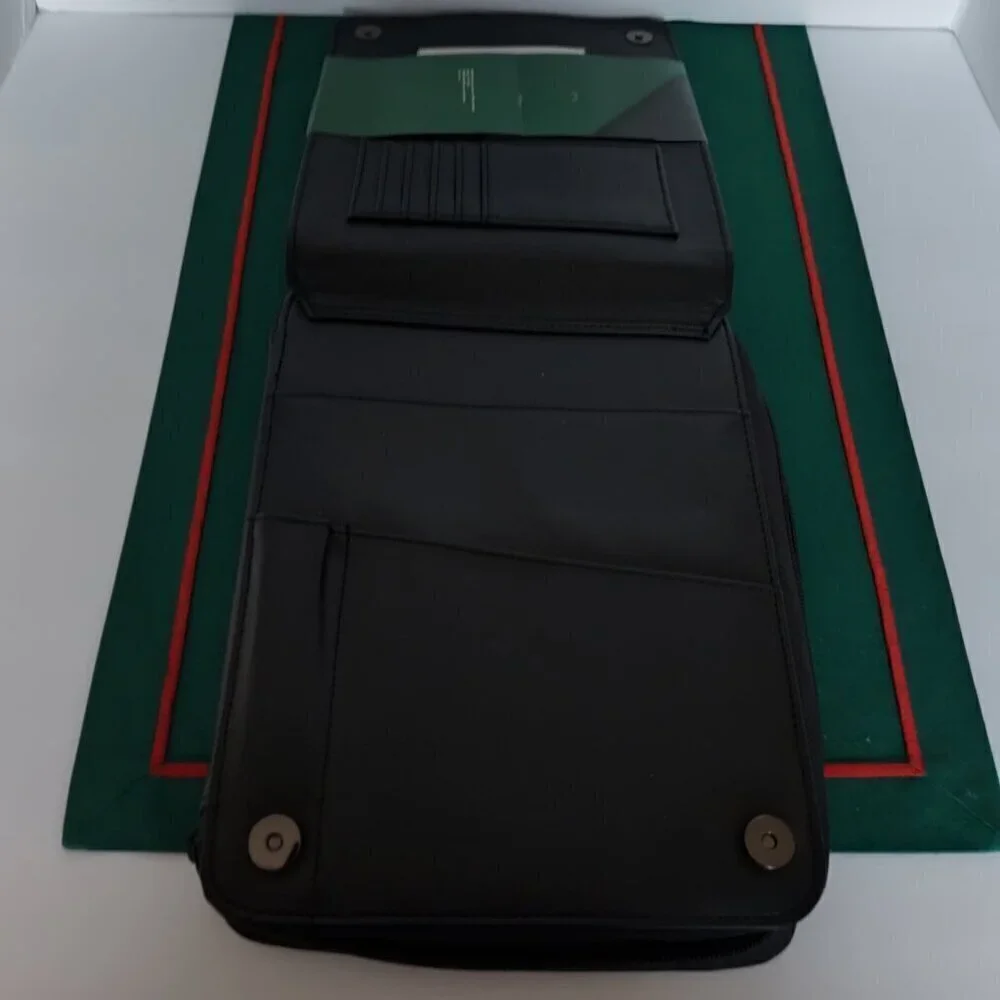 Day Runner Black Zippered Planner